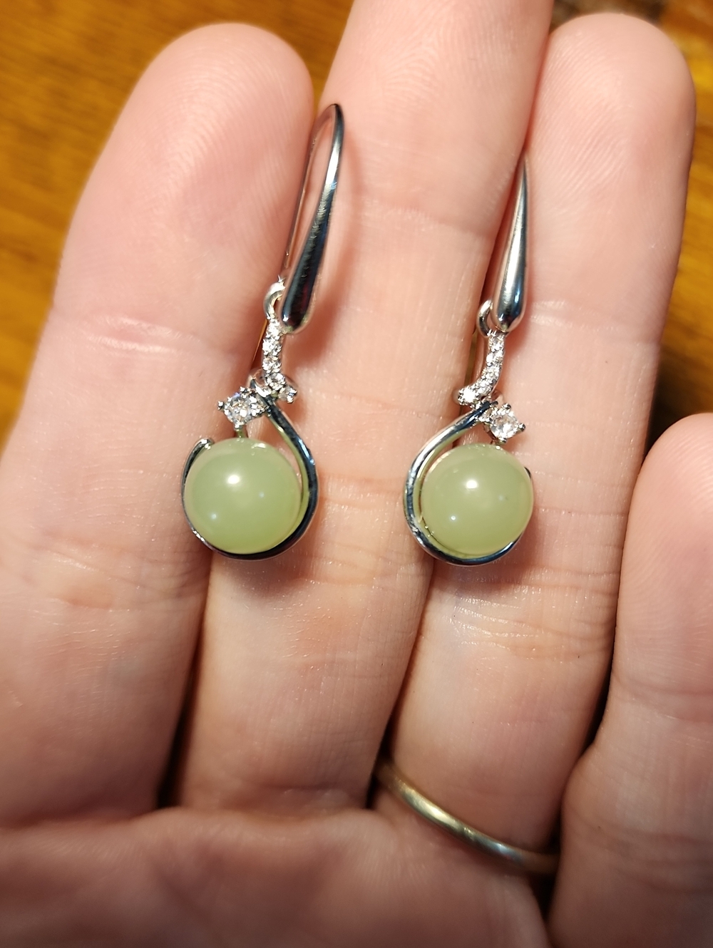 1 Pair Of Retro Imitation Jade/Green Gemstone and sparkling rhinestones Earrings